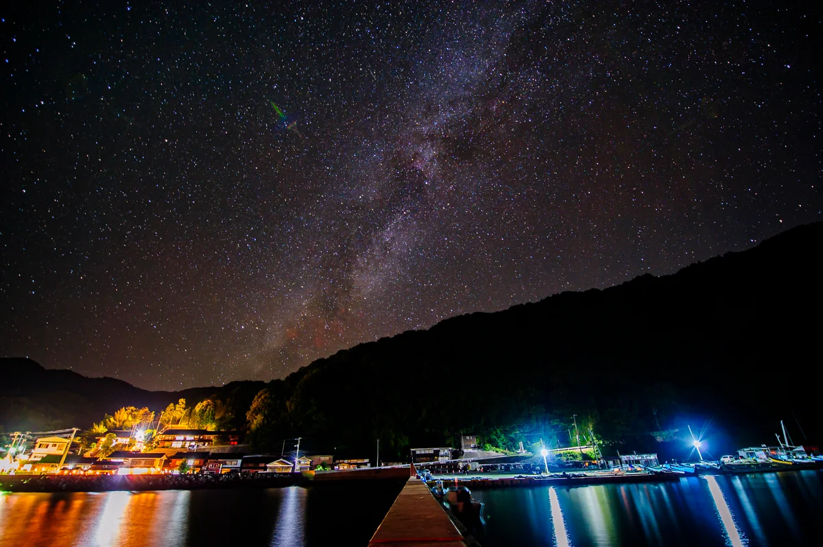 投稿写真：港の灯り