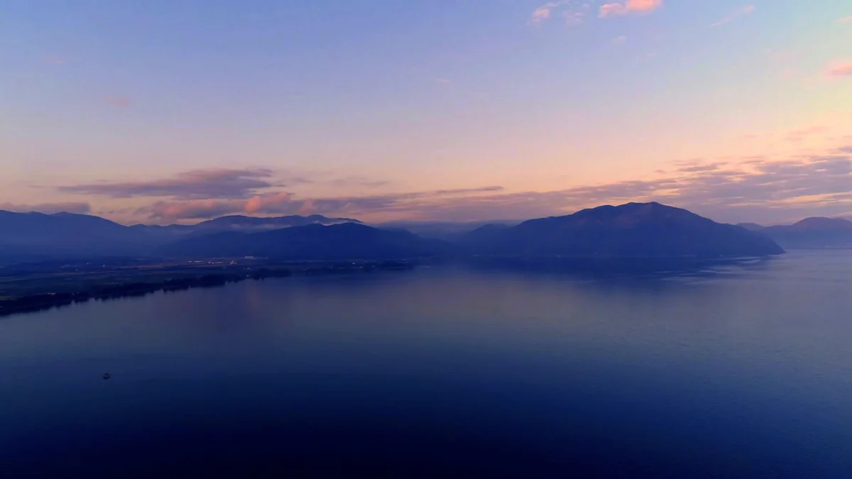 投稿写真：夕方の琵琶湖の空撮