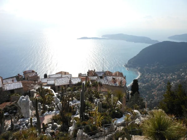 投稿：南仏エズの雪景色