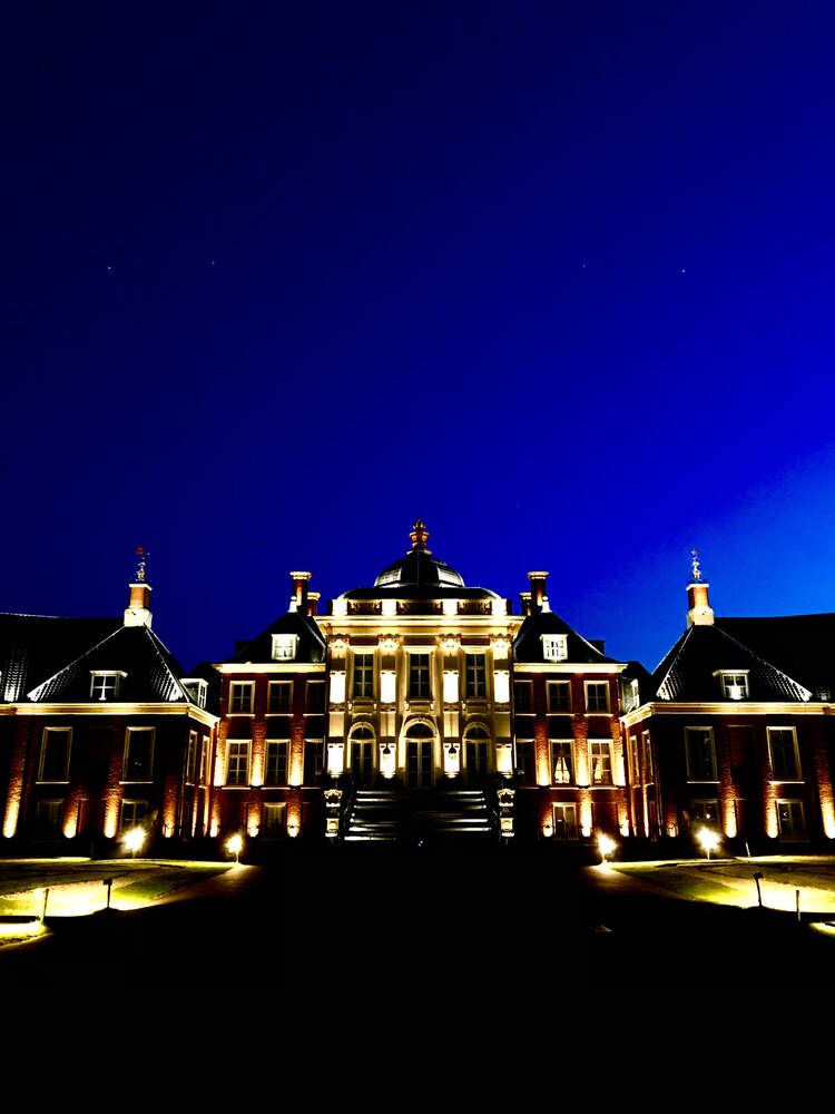 投稿写真：オーケストラを率いて