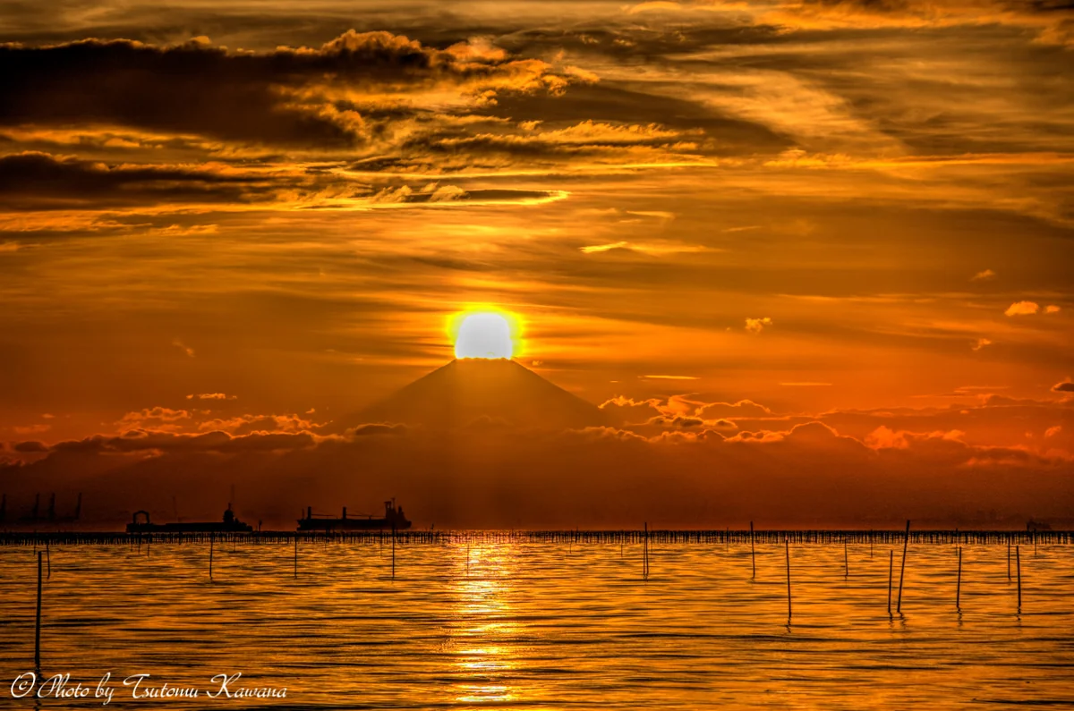 投稿写真：房総木更津・竜宮上の空に輝くダイヤモンド