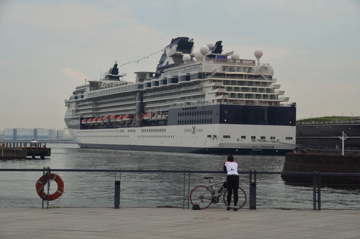 投稿写真：ミレニアム号