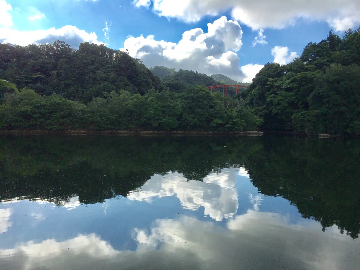 投稿写真：宙を漕ぐカヌー