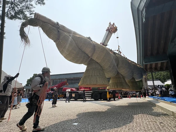投稿：出雲大社神楽殿大しめ縄