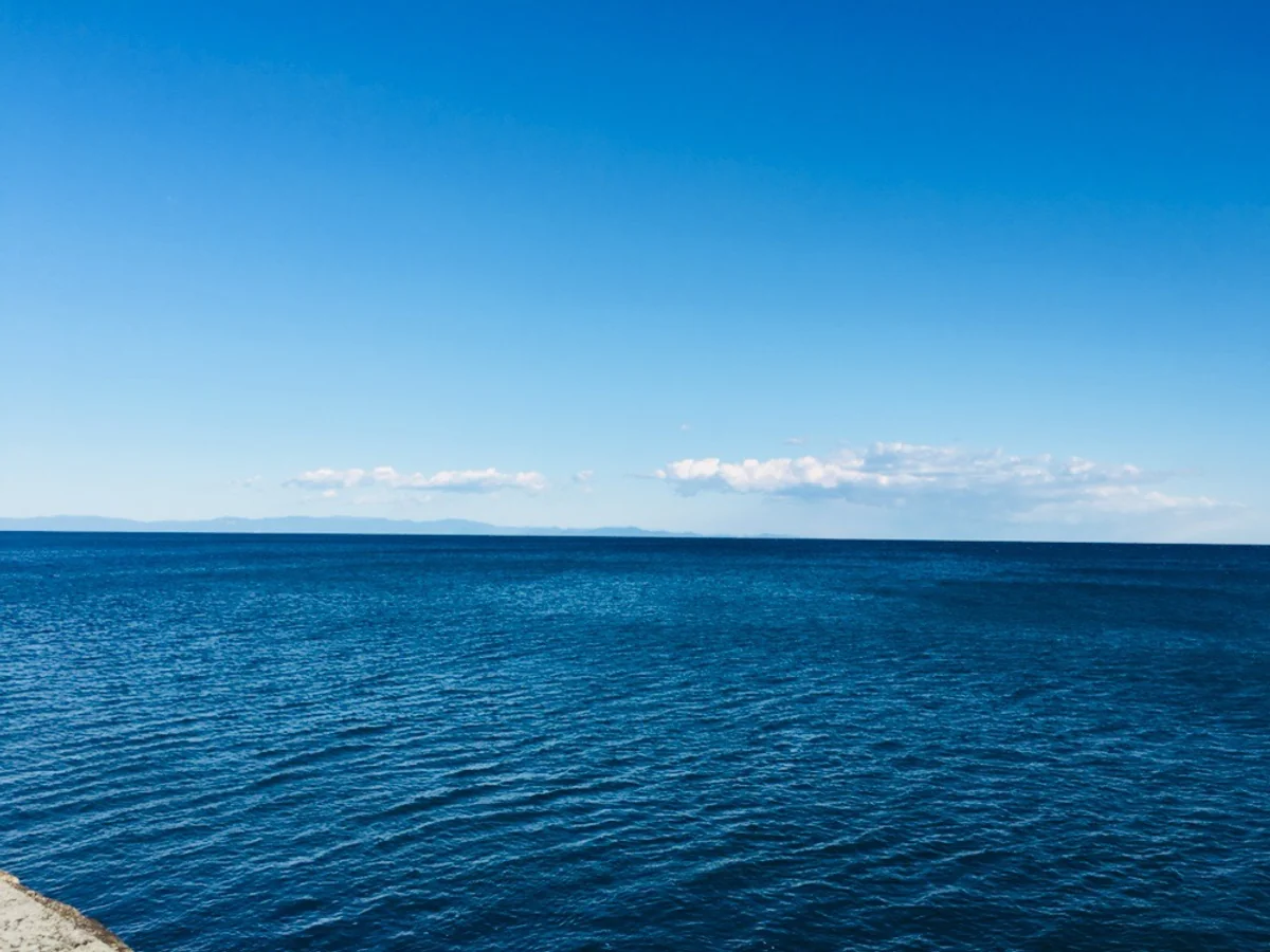 投稿写真：どこまでも青