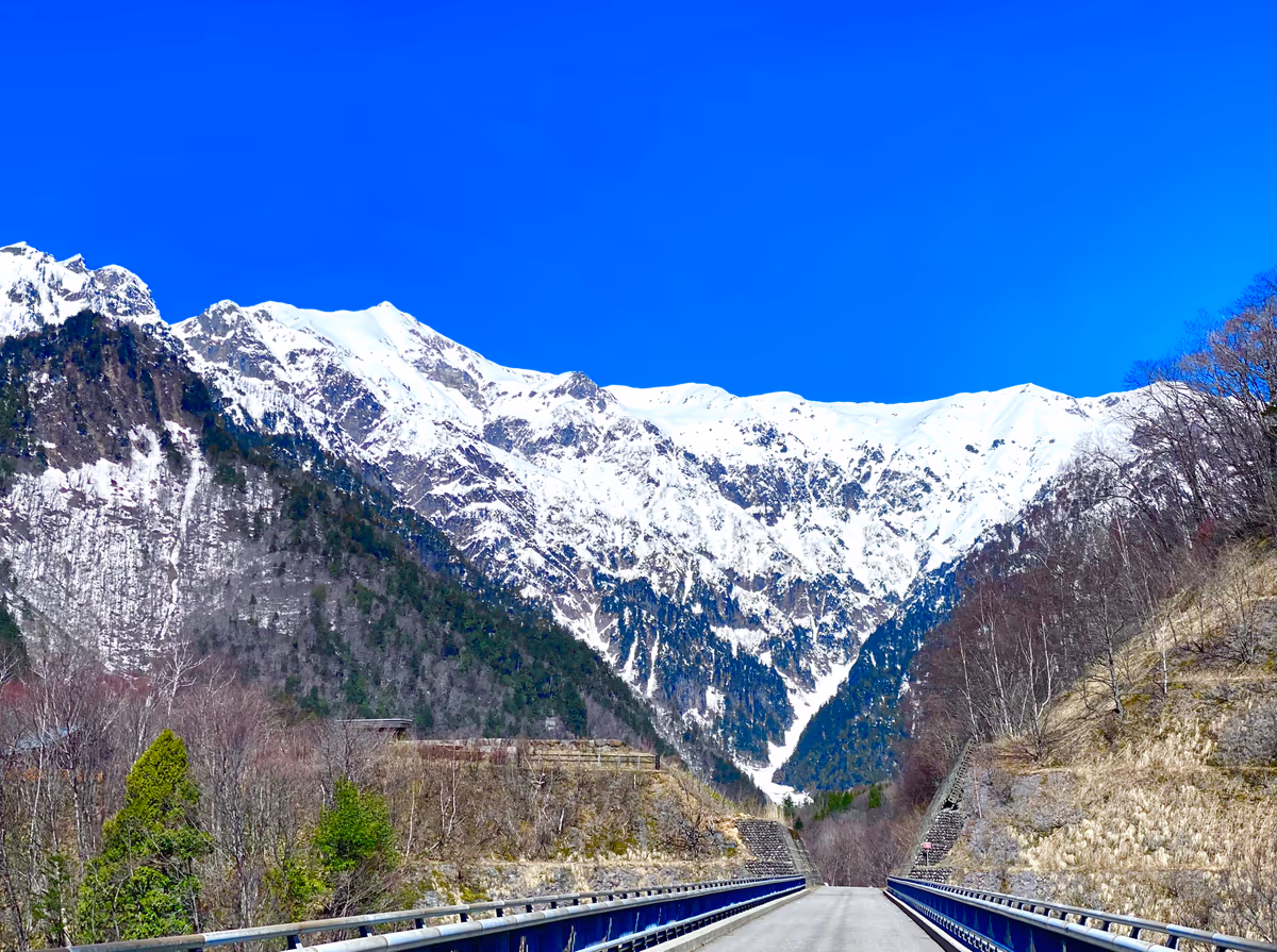 投稿写真：ど迫力❗️北アルプスの絶景に吸い込まれそうな橋