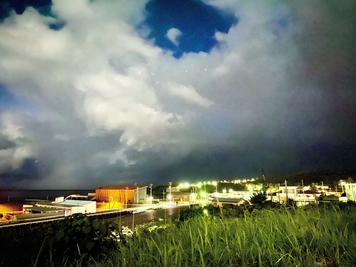 投稿写真：夜の虹