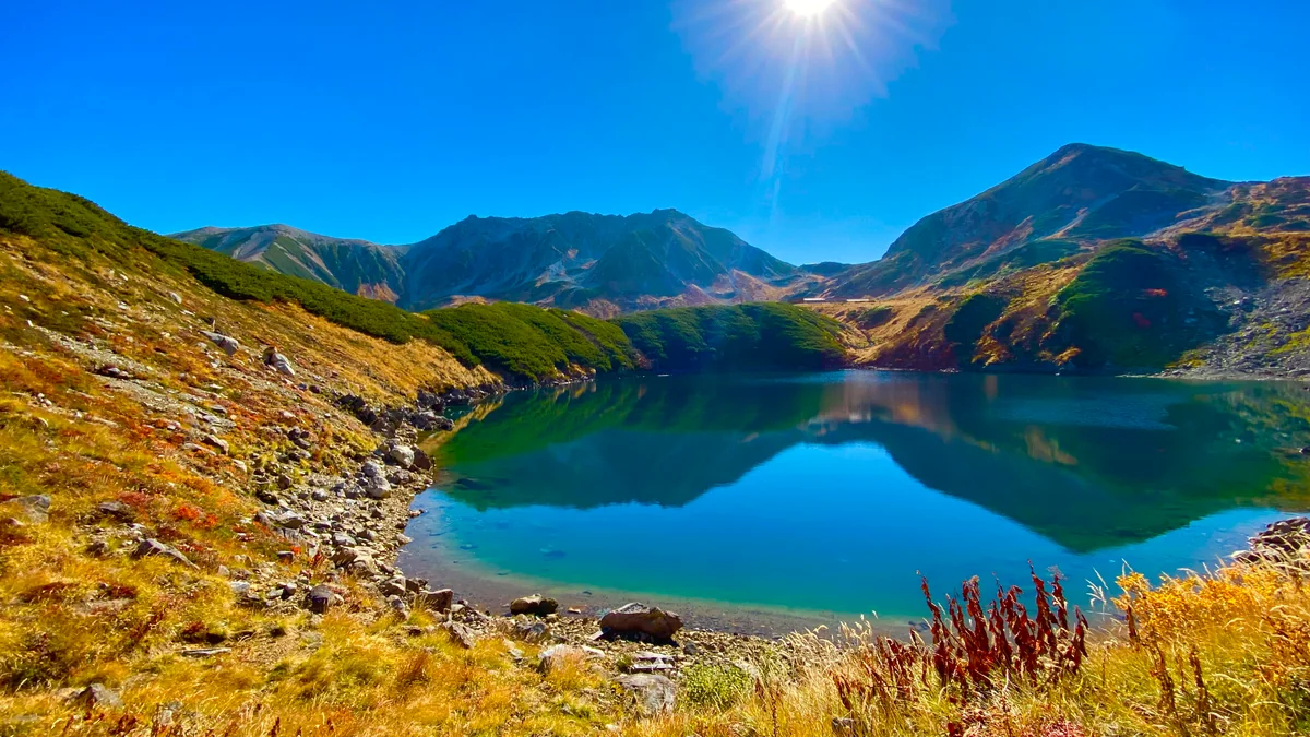 投稿写真：紅葉のミクリガ池