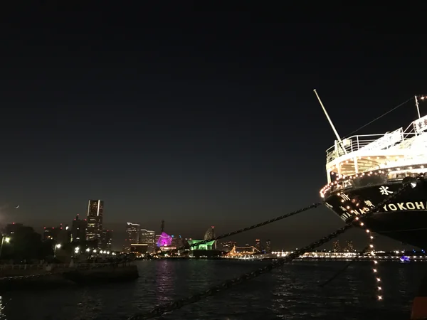 投稿：氷川丸とみなとみらいの夜景