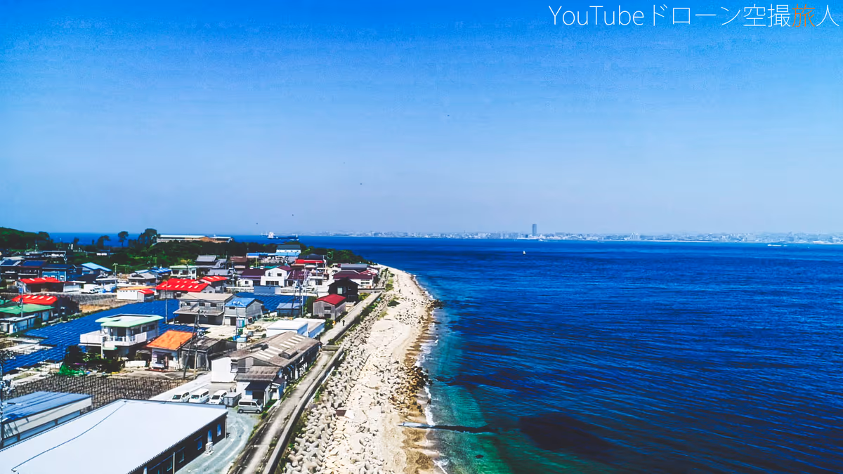 投稿写真：淡路島・明石海峡大橋のドローン空撮。兵庫県淡路市