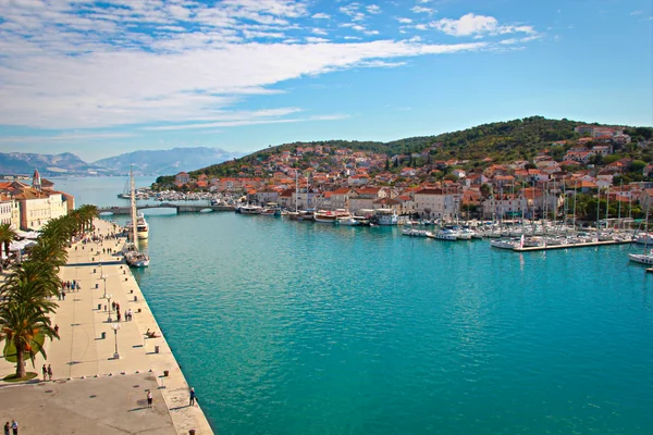 投稿：トロギル