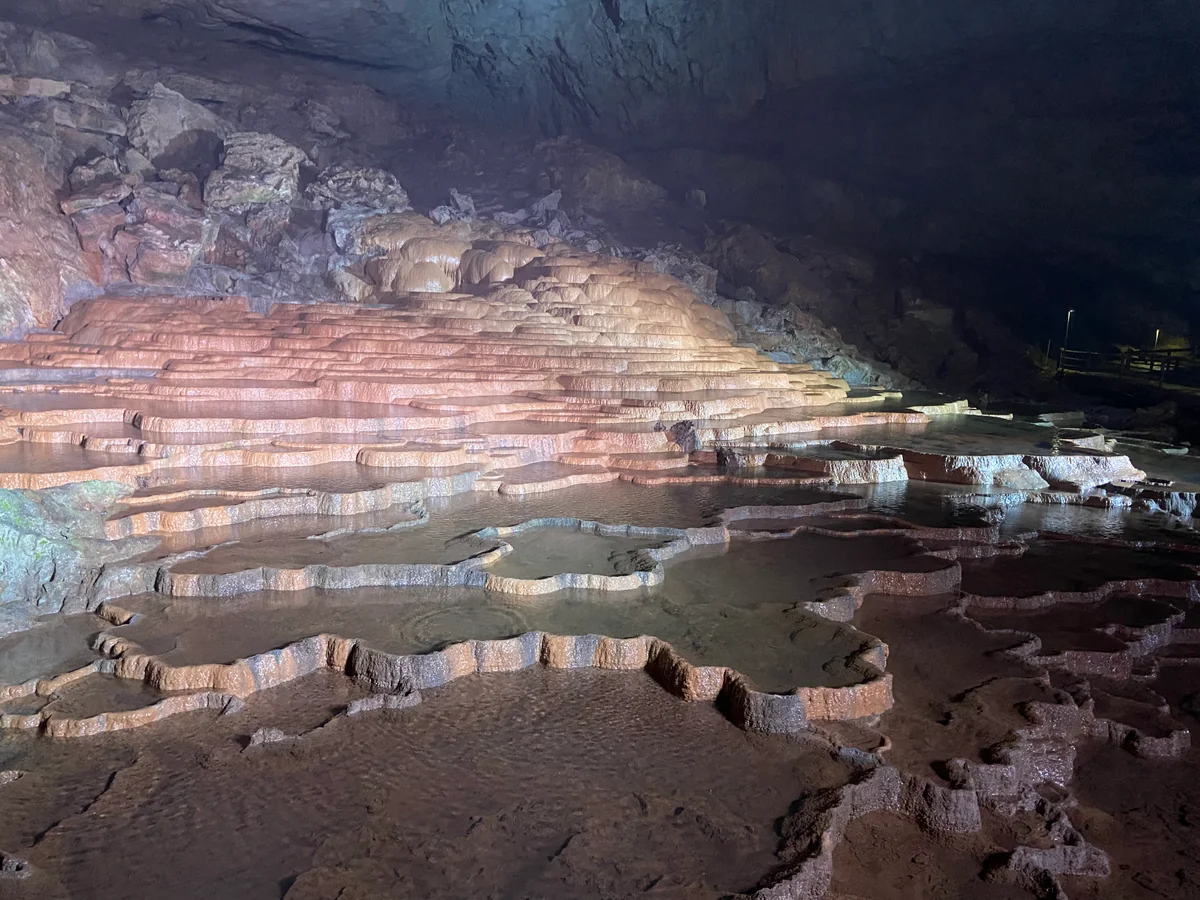 投稿写真：秋芳洞の百枚皿