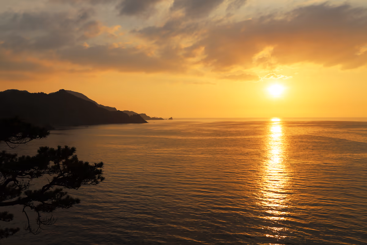 投稿写真：青海島　永遠の斜陽