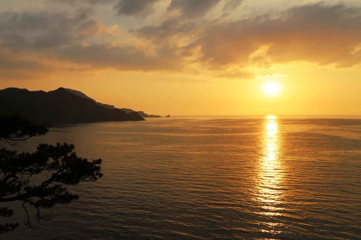 投稿写真：青海島　永遠の斜陽