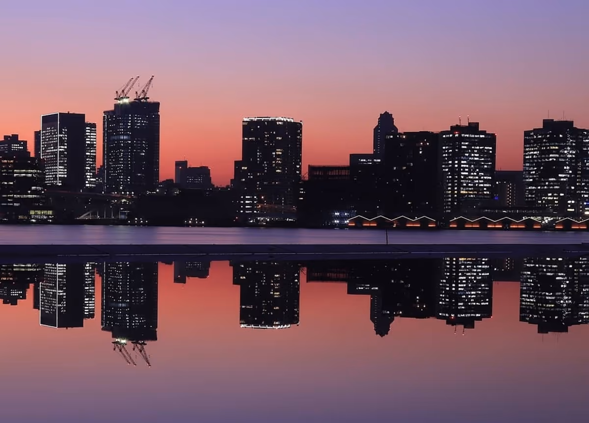 投稿写真：都会の夕暮れ