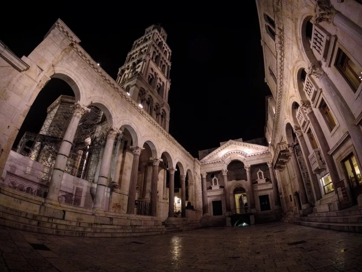 投稿写真：夜のスプリト🇭🇷