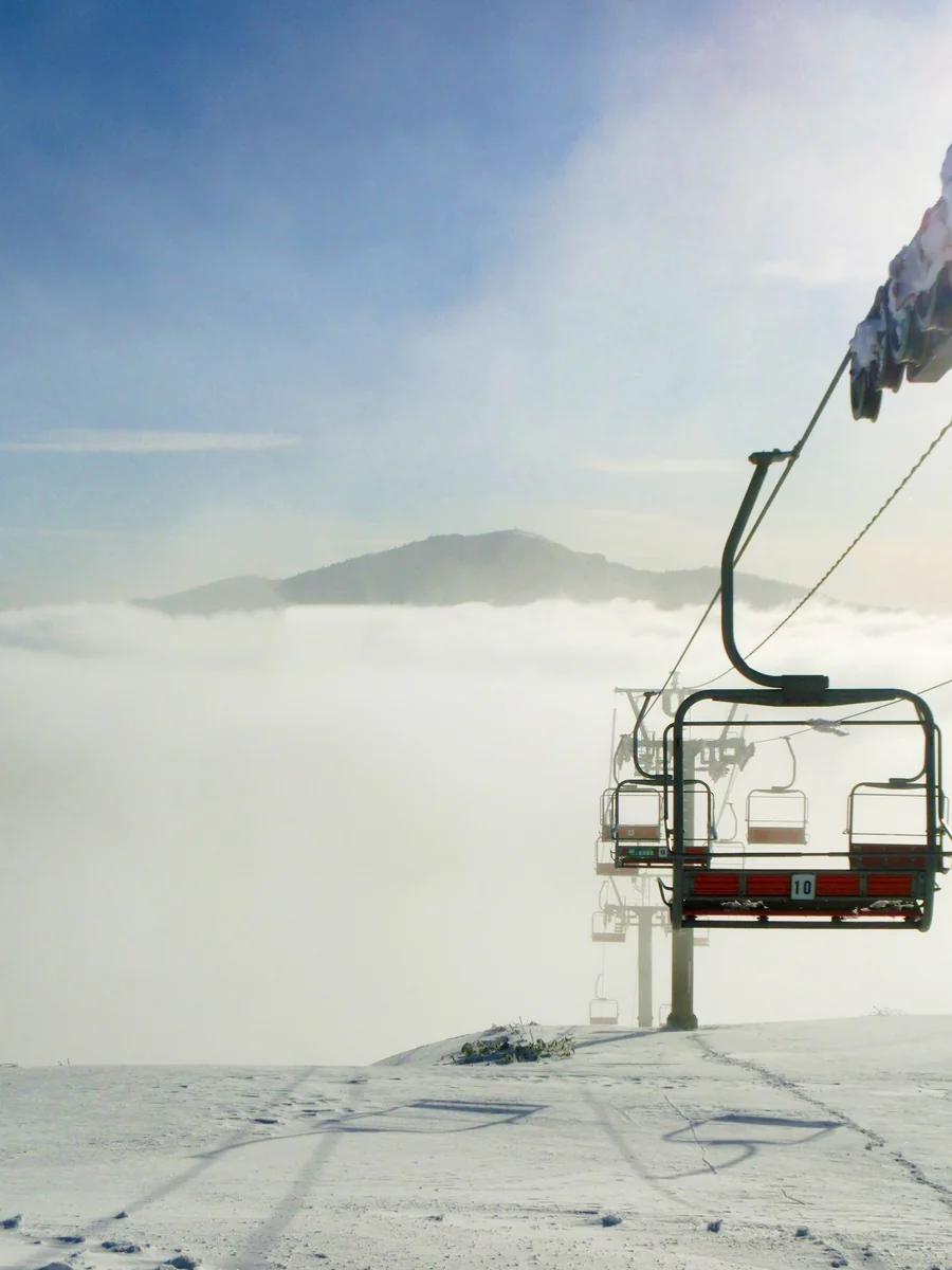 投稿写真：消えて行くリフト