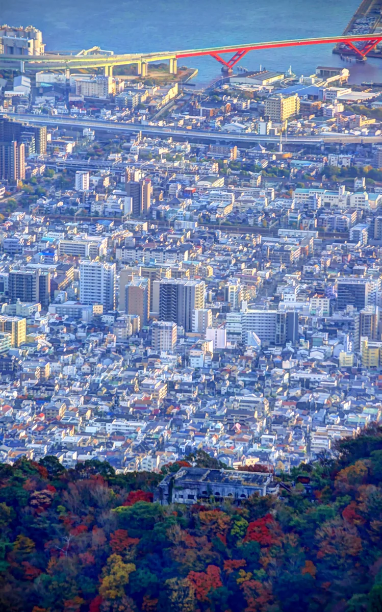 投稿写真：神戸市街と廃墟の女王