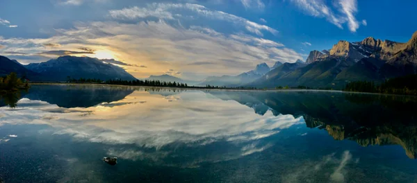 投稿：日の出@ロッキー山脈