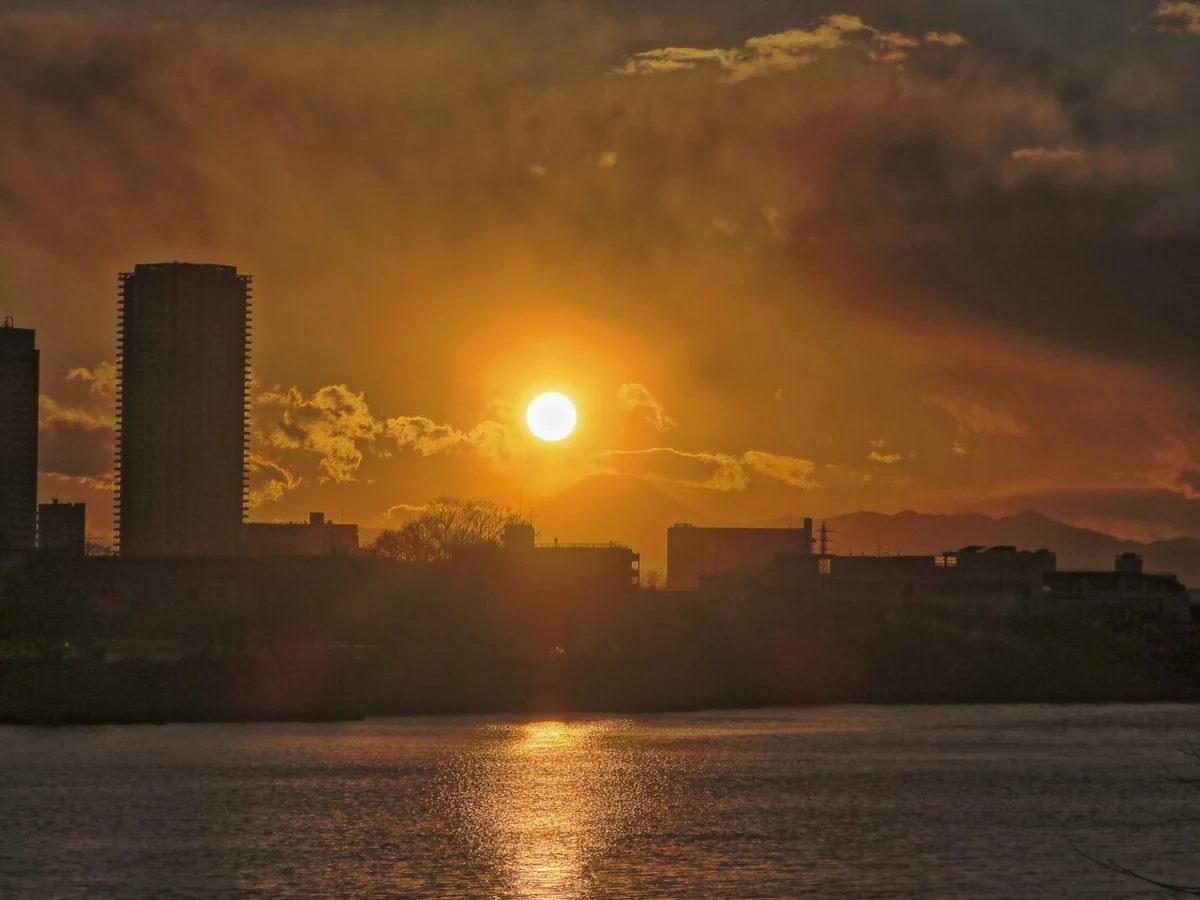 投稿写真：富士山に沈む夕日