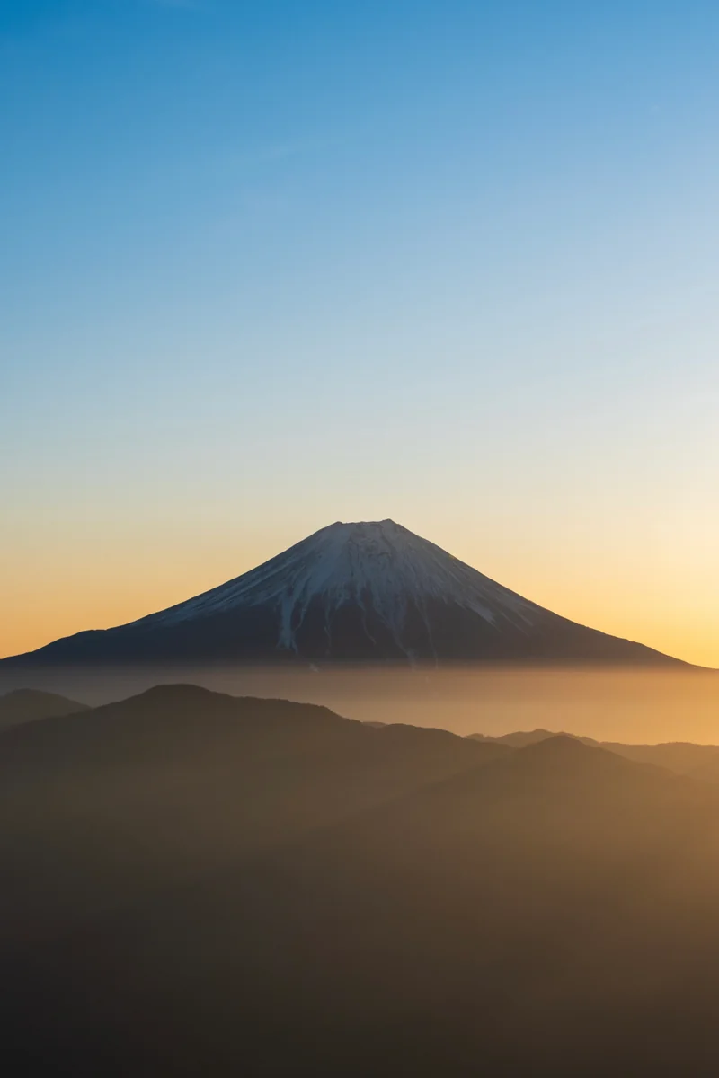 投稿写真：光降る朝、富士