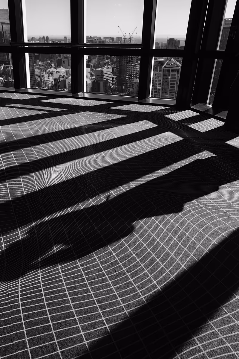 投稿写真：東京タワー大展望台　歪の異空間