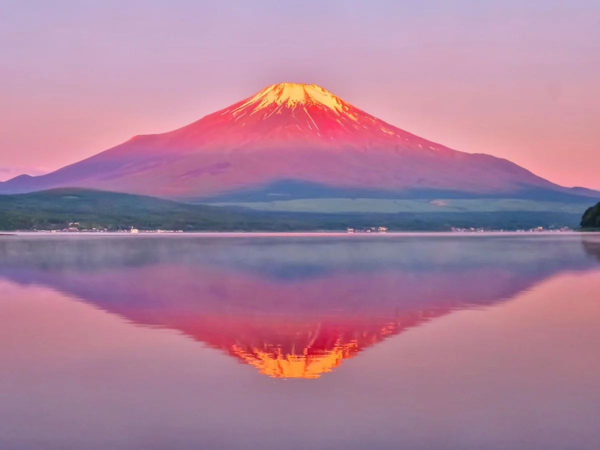 投稿写真：逆さ赤富士