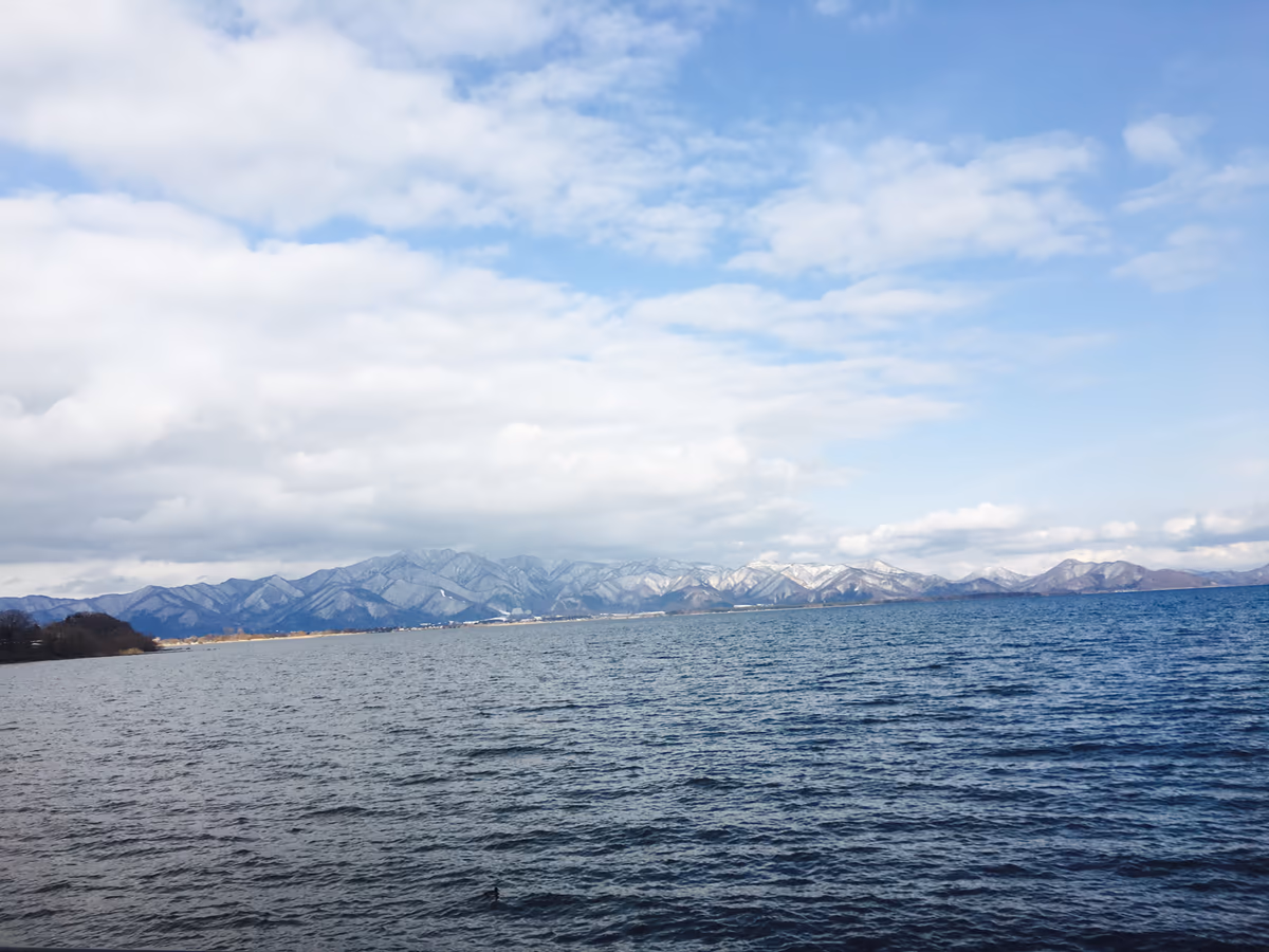投稿写真：猪苗代湖と磐梯山