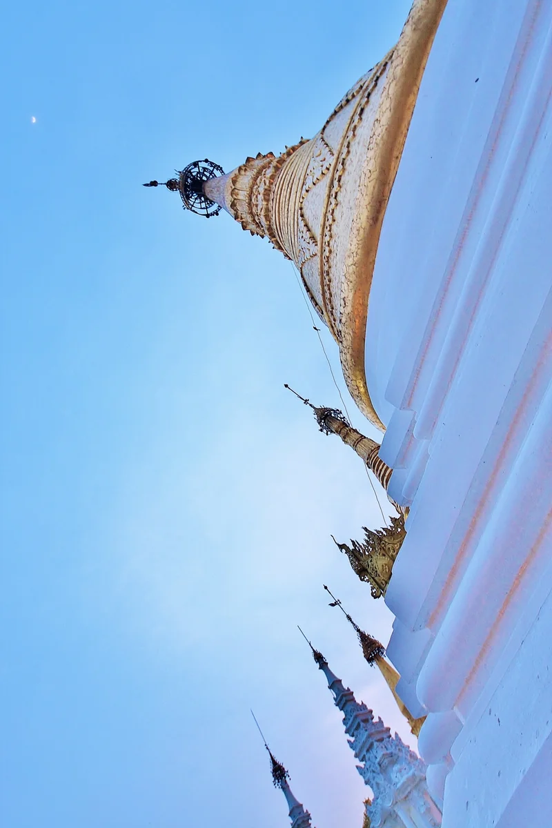 投稿写真：夜のシュエタゴン・パゴタ