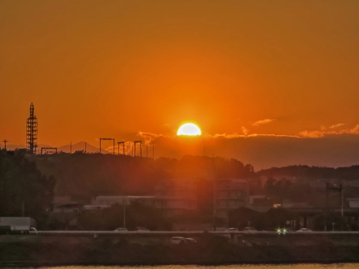 投稿写真：山頂だけのダイヤモンド富士