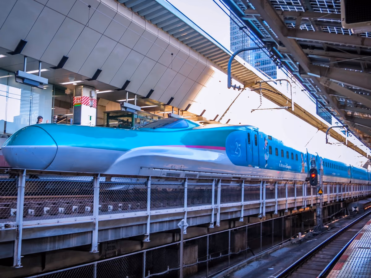 投稿写真：JR東日本のディズニー新幹線