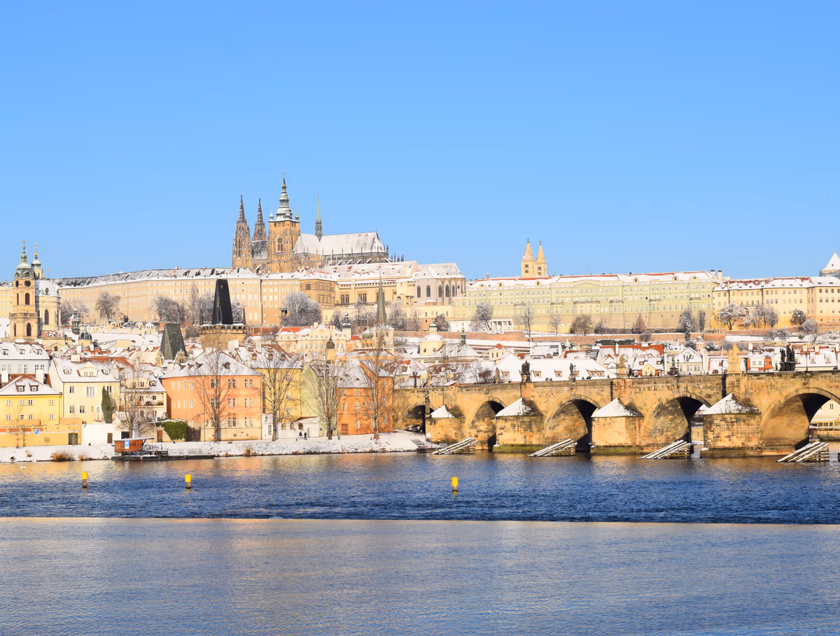 投稿写真：プラハ城とカレル橋