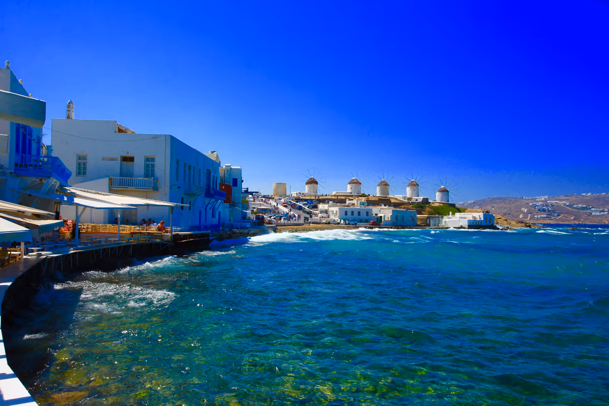 投稿写真：Mikonos ハーバーと風車群