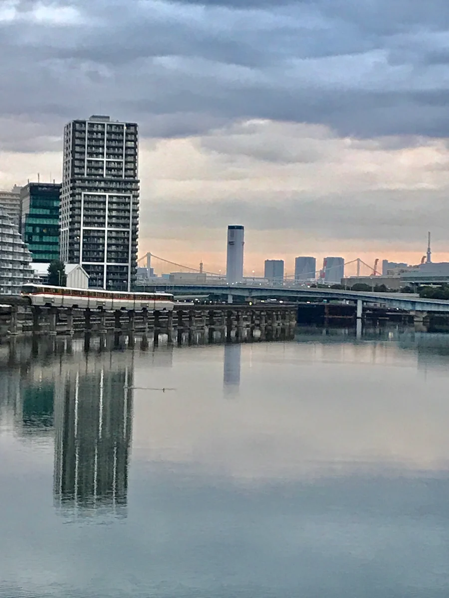 投稿写真：陽の出前、まだ夢の中で