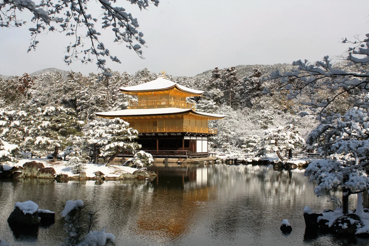 投稿写真：雪の鹿苑寺金閣寺