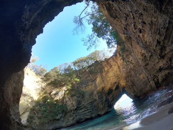 投稿：竜宮窟へ