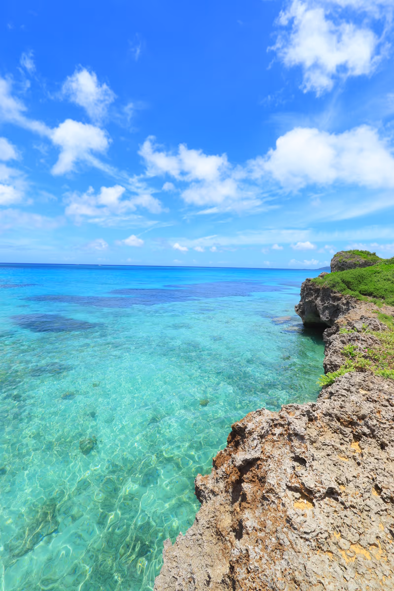 投稿写真：透き通る遠浅の海