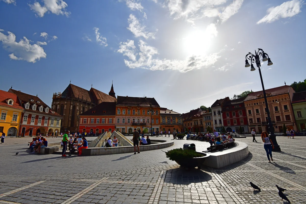 投稿写真：ブラショフのスファトゥルイ広場