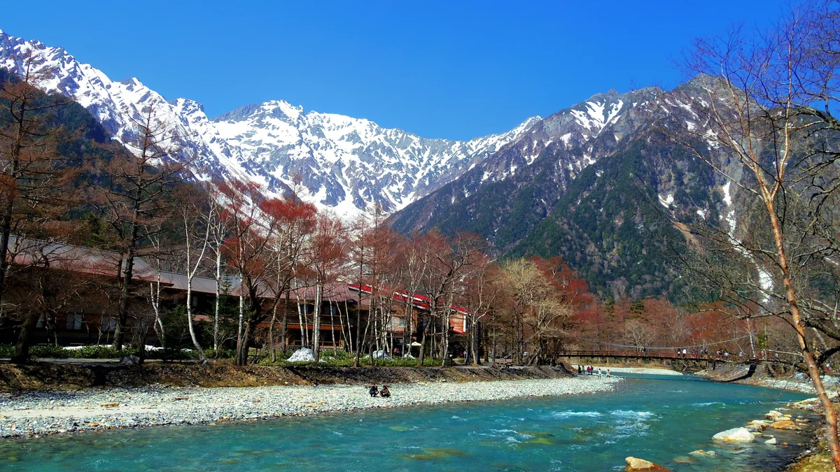 投稿写真：残雪の上高地