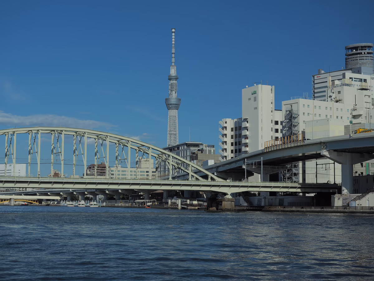 投稿写真：総武線両国鉄道橋と東京スカイツリー