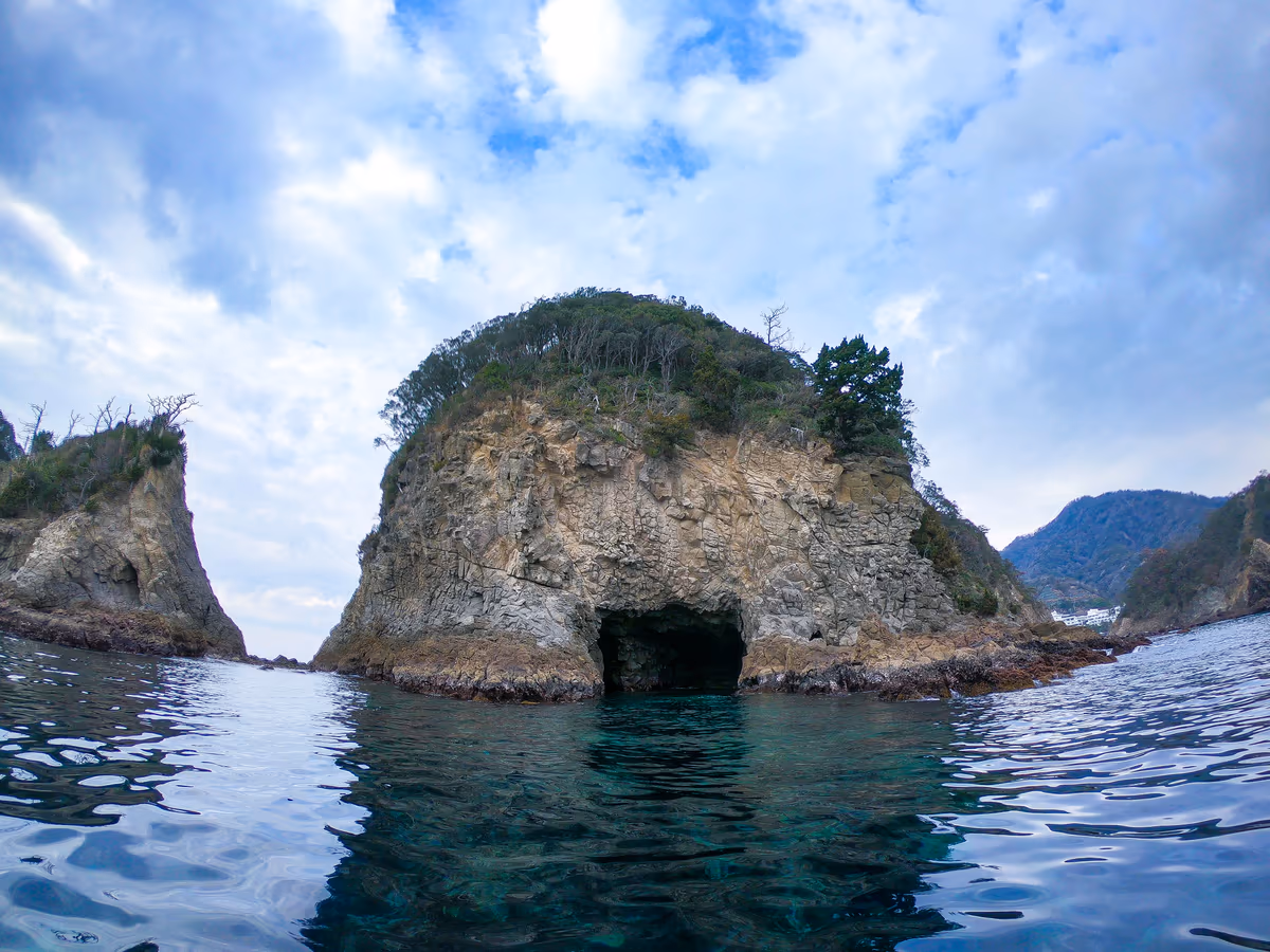 投稿写真：三四郎島の裏側