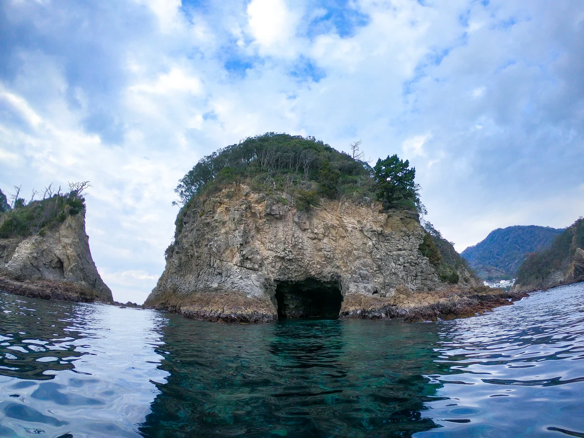 投稿写真：三四郎島の裏側