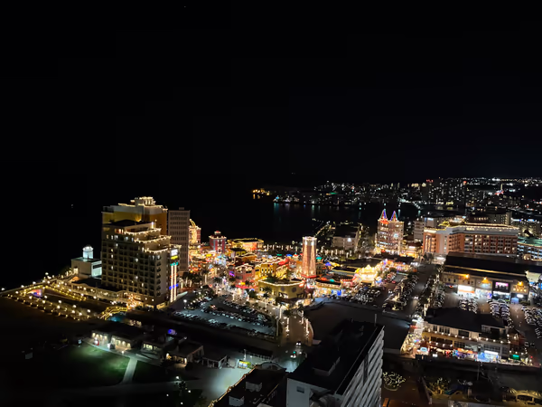 投稿：夜のアメリカンビレッジ