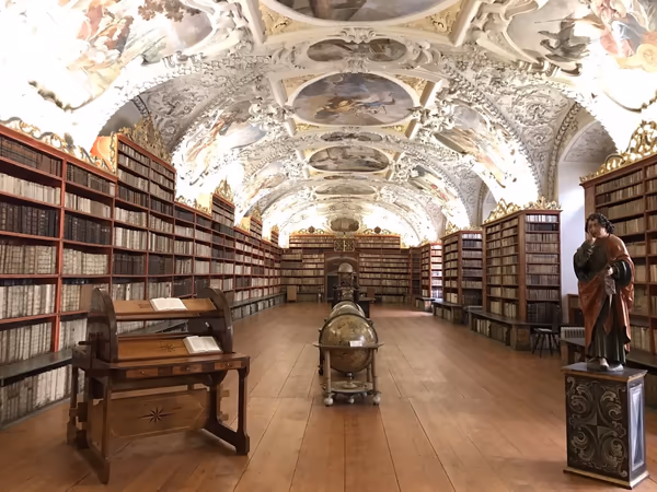 投稿：チェコの世界一綺麗な図書館