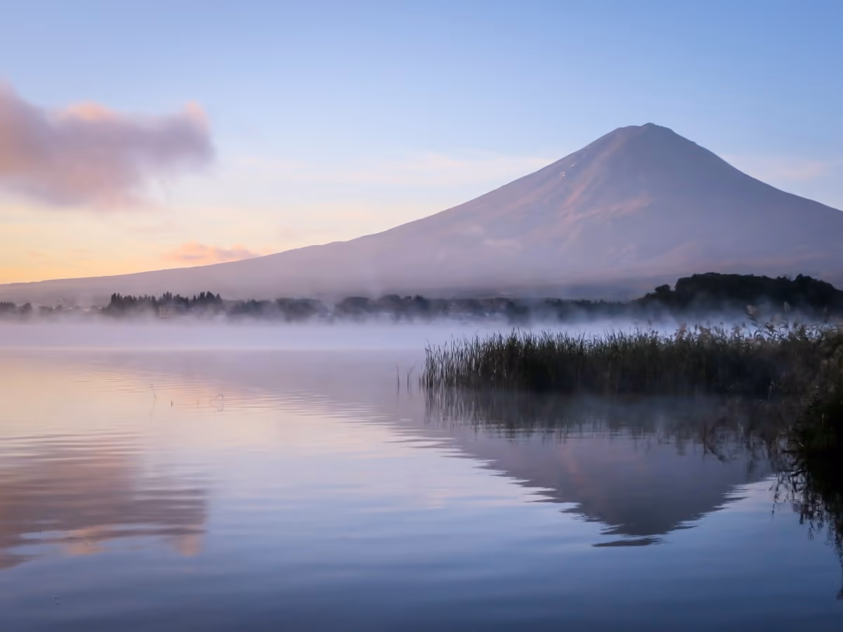 投稿写真：逆さ富士と気嵐