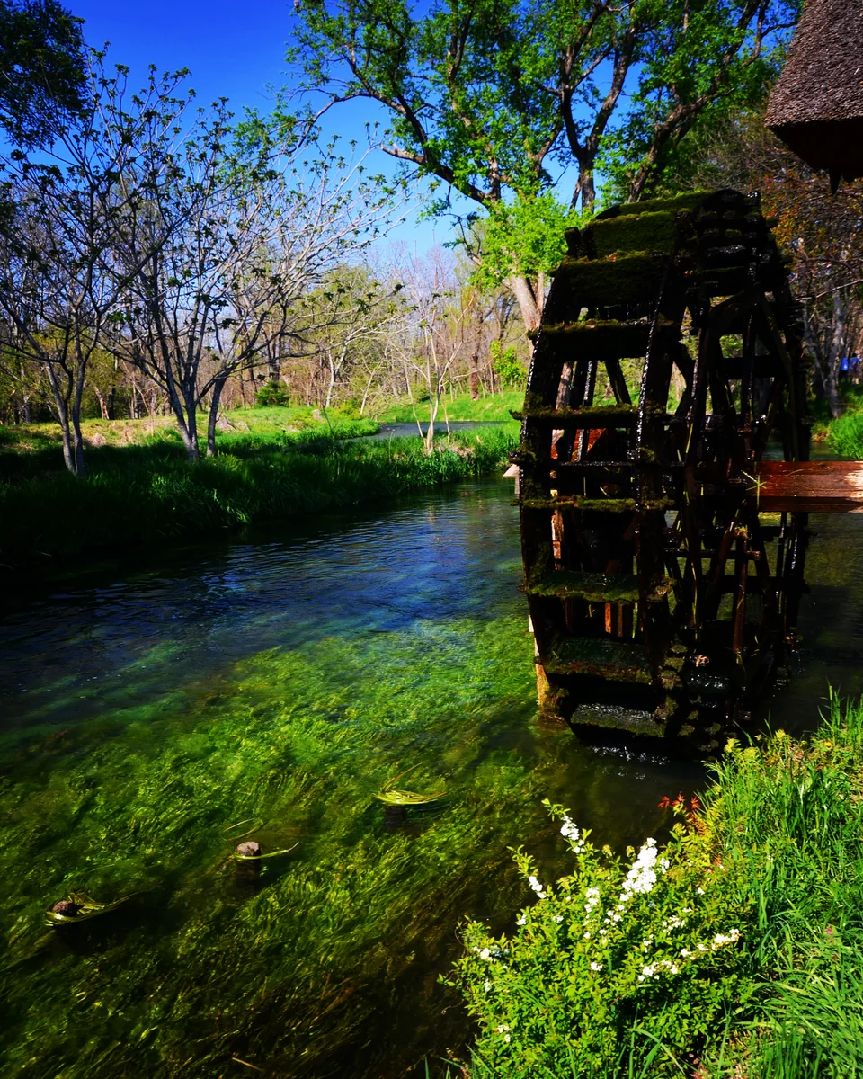 投稿写真：安曇野　水車のある風景