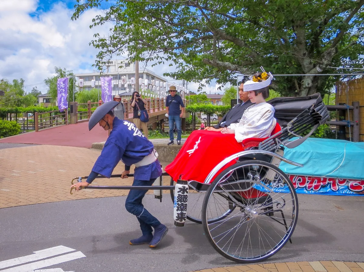 投稿写真：潮来花嫁さん~人力車