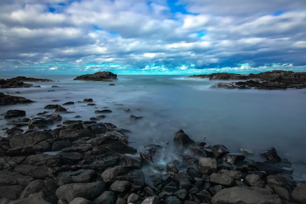 投稿：黄金岬の静かなる波濤