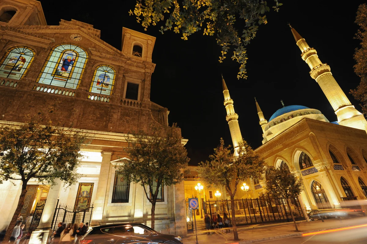 投稿写真：教会とモスク