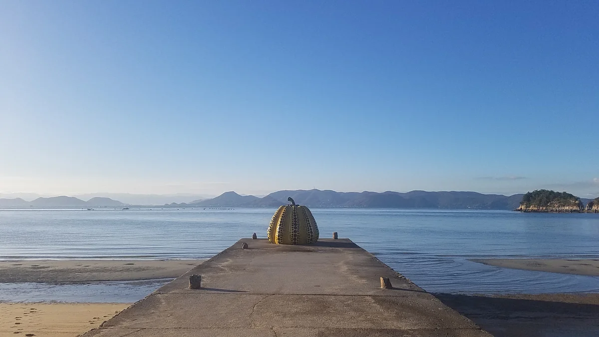 投稿写真：直島の黄色いカボチャ
